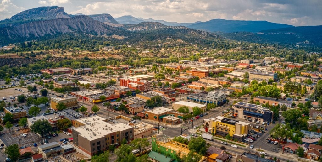 BPCON2025 blue logo vertical 3000W Top Short-Term Rental Hotspots Across Each State