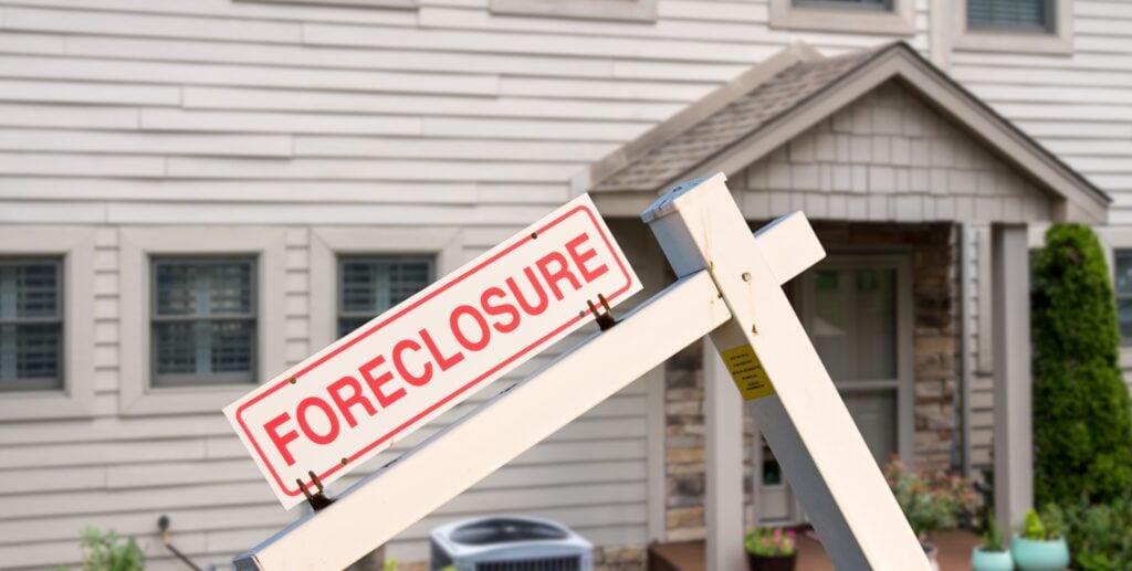 "Understanding the 27.9% Surge in Foreclosure Notices: Insights for Real Estate Investors"
