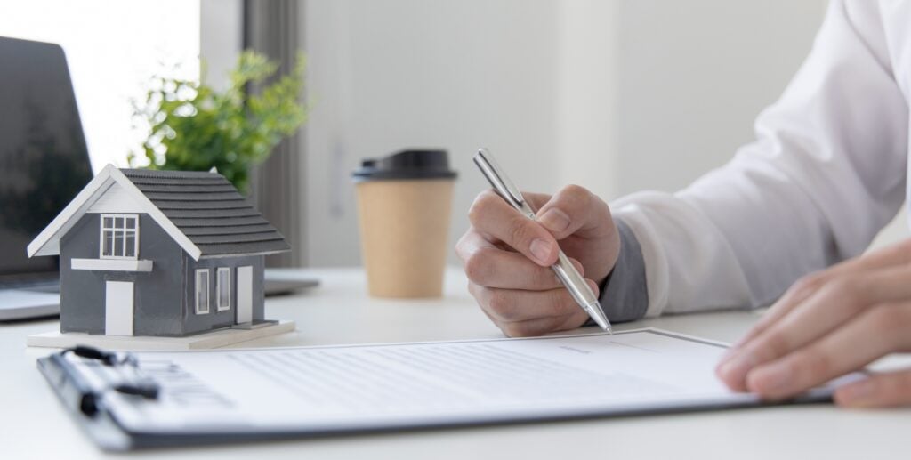 "Master Your Finances: 7 Essential Landlord Strategies Before Q2 Hits"